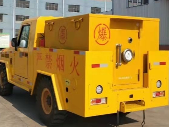 永寿凯龙爆破器材运输车：保障爆破任务的安全运行